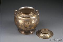 唐代鎏金茶具图片  唐代鎏金银盒图片